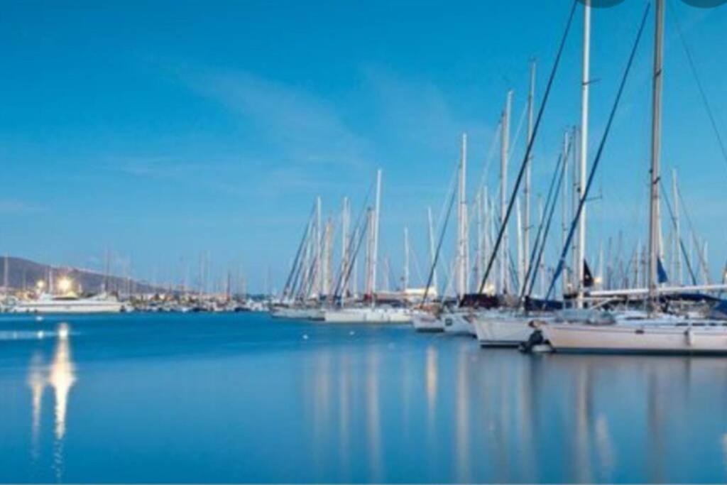 Ecostay-Serenity,Business Class Apartment By The Sea In Alimos Kalamaki Athen Eksteriør billede